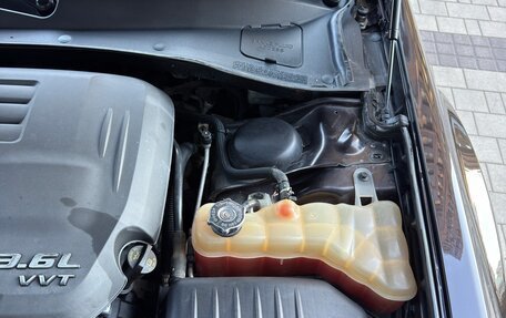 Chrysler 300C II, 2012 год, 1 350 000 рублей, 26 фотография