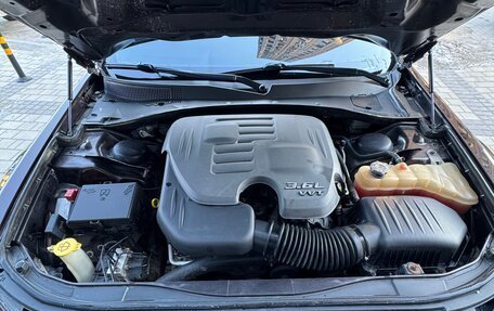 Chrysler 300C II, 2012 год, 1 350 000 рублей, 27 фотография