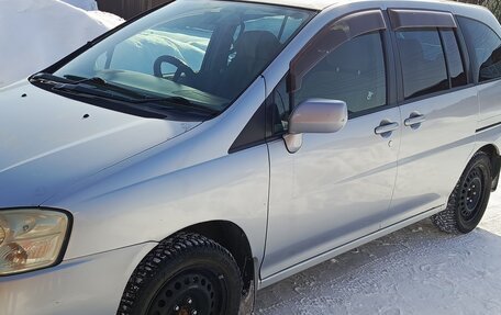 Nissan Liberty, 2001 год, 550 000 рублей, 2 фотография