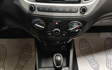 Hyundai Solaris II рестайлинг, 2021 год, 1 730 000 рублей, 13 фотография