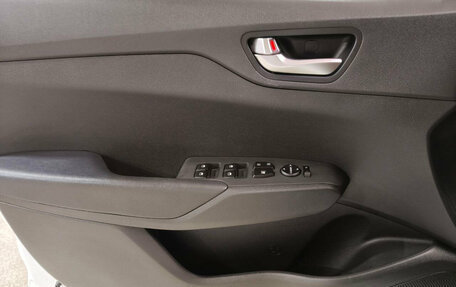 Hyundai Solaris II рестайлинг, 2021 год, 1 730 000 рублей, 14 фотография