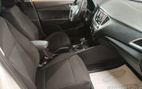 Hyundai Solaris II рестайлинг, 2021 год, 1 730 000 рублей, 8 фотография