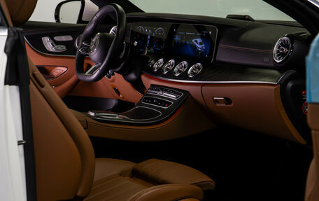 Mercedes-Benz E-Класс, 2023 год, 7 500 000 рублей, 31 фотография