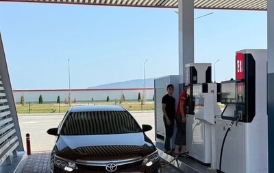 Toyota Camry, 2018 год, 1 900 000 рублей, 1 фотография