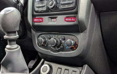 Renault Duster I рестайлинг, 2017 год, 1 200 000 рублей, 22 фотография