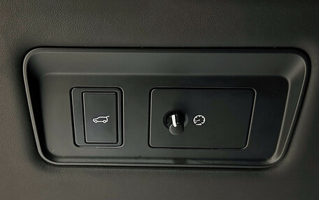 Land Rover Range Rover IV рестайлинг, 2018 год, 8 400 000 рублей, 21 фотография