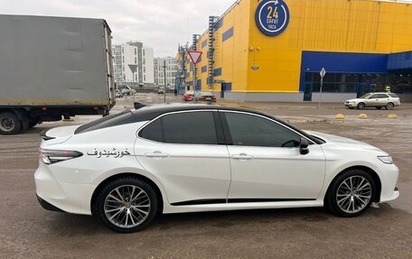 Toyota Camry, 2020 год, 2 700 000 рублей, 7 фотография