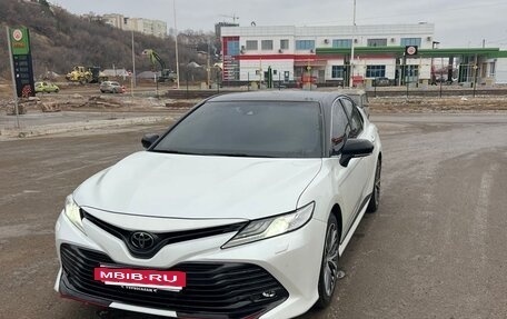Toyota Camry, 2020 год, 2 700 000 рублей, 5 фотография