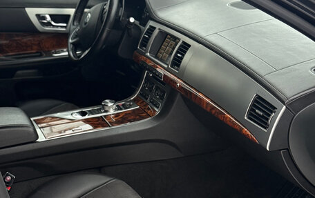 Jaguar XF I рестайлинг, 2014 год, 1 700 000 рублей, 18 фотография