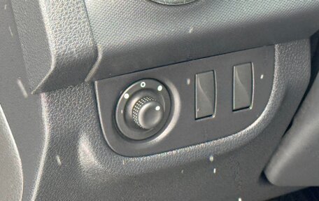 Renault Sandero II рестайлинг, 2018 год, 1 060 000 рублей, 17 фотография