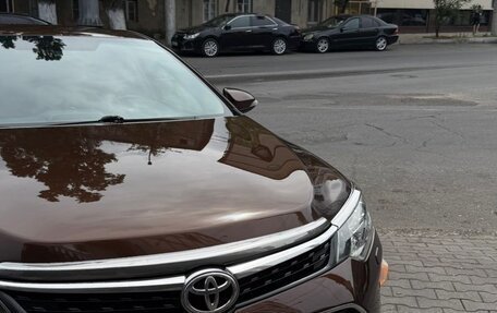 Toyota Camry, 2018 год, 1 900 000 рублей, 2 фотография