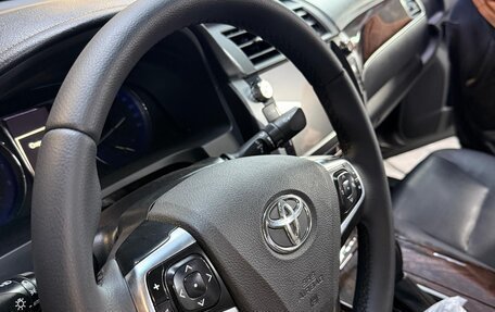 Toyota Camry, 2018 год, 1 900 000 рублей, 7 фотография