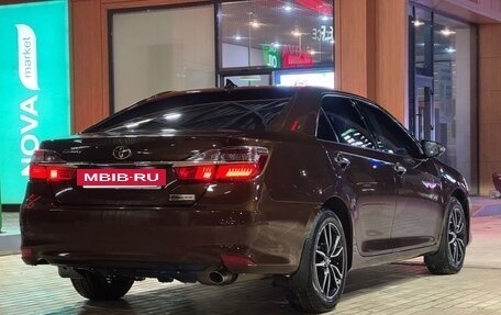 Toyota Camry, 2018 год, 1 900 000 рублей, 13 фотография