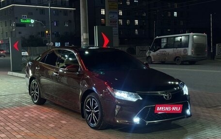 Toyota Camry, 2018 год, 1 900 000 рублей, 8 фотография