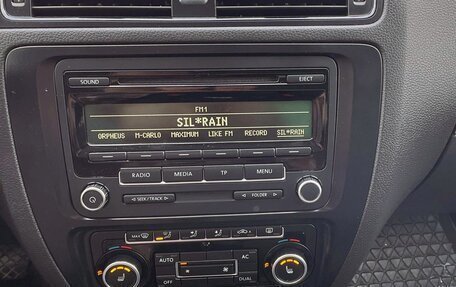 Volkswagen Jetta VI, 2012 год, 850 000 рублей, 13 фотография