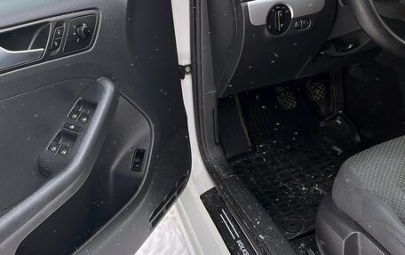 Volkswagen Jetta VI, 2012 год, 850 000 рублей, 18 фотография