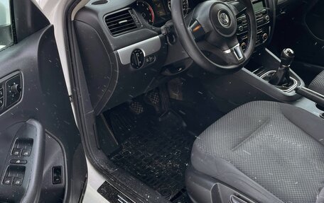 Volkswagen Jetta VI, 2012 год, 850 000 рублей, 17 фотография