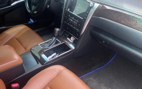 Toyota Camry, 2017 год, 2 300 000 рублей, 6 фотография