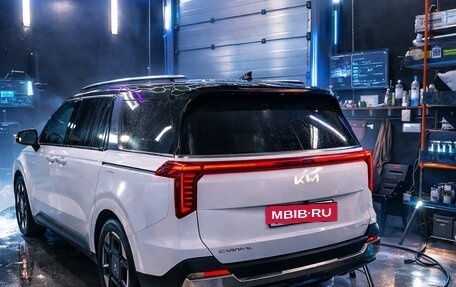 KIA Carnival, 2024 год, 5 950 000 рублей, 3 фотография