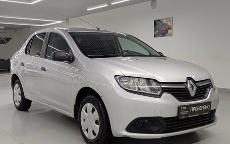 Renault Logan II, 2017 год, 739 000 рублей, 3 фотография