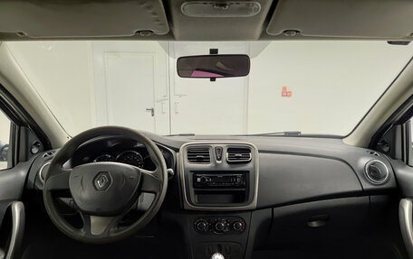 Renault Logan II, 2017 год, 739 000 рублей, 17 фотография