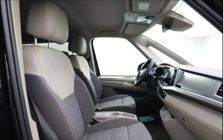 Volkswagen Multivan T6 рестайлинг, 2025 год, 14 500 000 рублей, 7 фотография