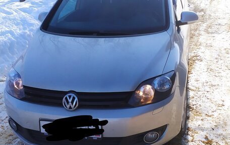 Volkswagen Golf Plus II, 2012 год, 700 000 рублей, 1 фотография