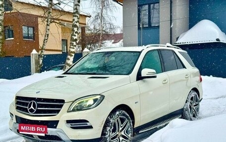 Mercedes-Benz M-Класс, 2012 год, 1 490 000 рублей, 3 фотография