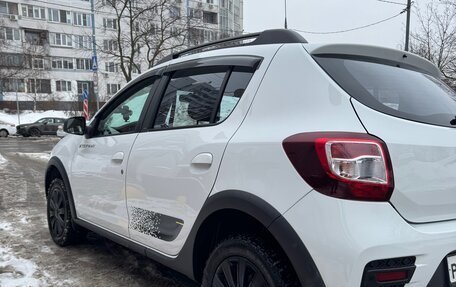 Renault Sandero II рестайлинг, 2022 год, 1 360 000 рублей, 5 фотография