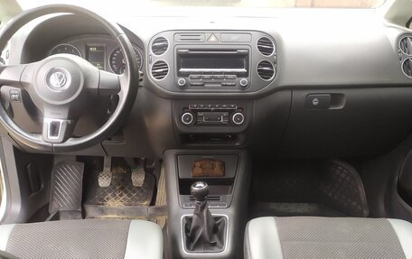 Volkswagen Golf Plus II, 2012 год, 700 000 рублей, 5 фотография