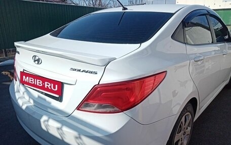 Hyundai Solaris II рестайлинг, 2015 год, 925 000 рублей, 5 фотография