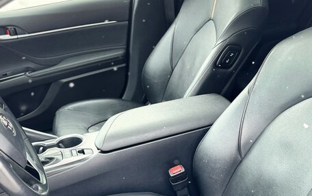 Toyota Camry, 2022 год, 3 250 000 рублей, 9 фотография