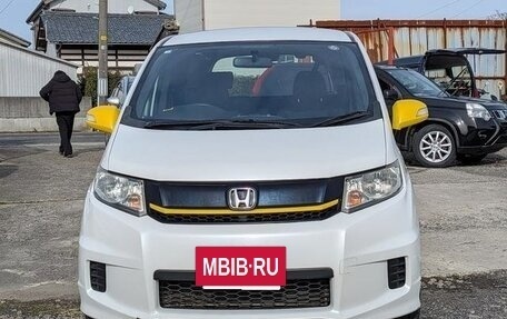 Honda Freed I, 2015 год, 943 000 рублей, 2 фотография