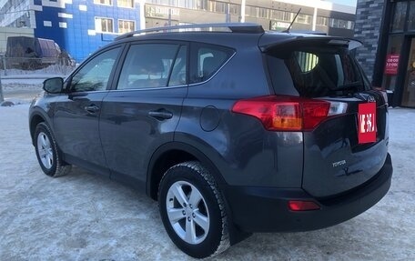 Toyota RAV4, 2014 год, 2 597 000 рублей, 4 фотография