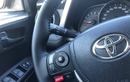 Toyota RAV4, 2014 год, 2 597 000 рублей, 28 фотография