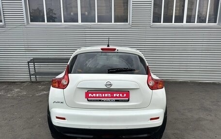 Nissan Juke II, 2011 год, 930 000 рублей, 3 фотография