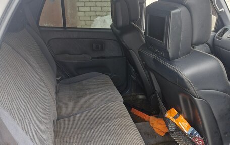 Toyota Hilux Surf III рестайлинг, 1995 год, 630 000 рублей, 10 фотография