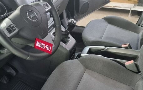 Opel Zafira B, 2010 год, 770 000 рублей, 16 фотография