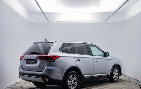 Mitsubishi Outlander III рестайлинг 3, 2019 год, 2 270 000 рублей, 5 фотография