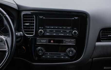 Mitsubishi Outlander III рестайлинг 3, 2019 год, 2 270 000 рублей, 14 фотография