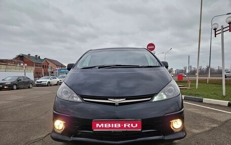 Toyota Estima III рестайлинг -2, 2001 год, 640 000 рублей, 1 фотография