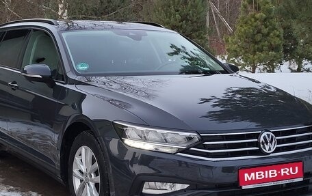 Volkswagen Passat B8 рестайлинг, 2019 год, 1 750 000 рублей, 1 фотография