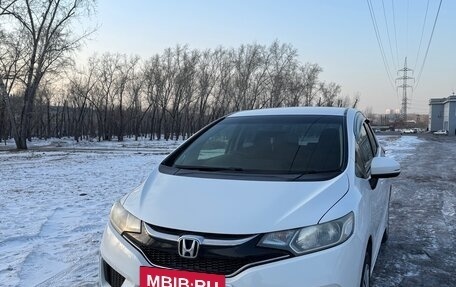 Honda Fit III, 2015 год, 900 000 рублей, 2 фотография