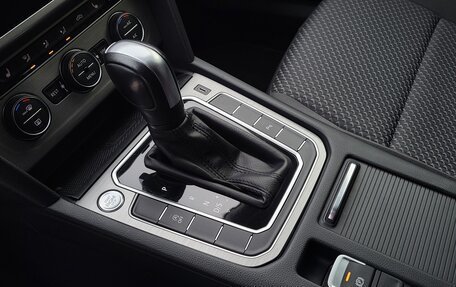 Volkswagen Passat B8 рестайлинг, 2019 год, 1 750 000 рублей, 26 фотография