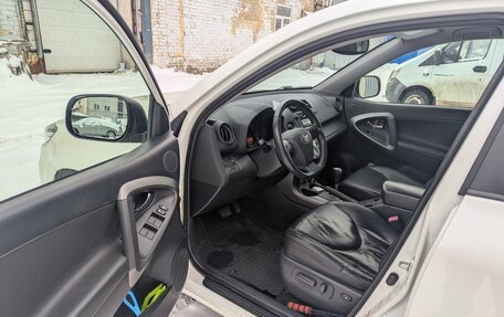 Toyota RAV4, 2011 год, 1 420 000 рублей, 4 фотография