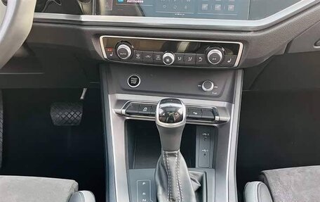 Audi Q3, 2022 год, 2 450 000 рублей, 9 фотография