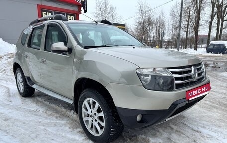 Renault Duster I рестайлинг, 2013 год, 915 000 рублей, 2 фотография