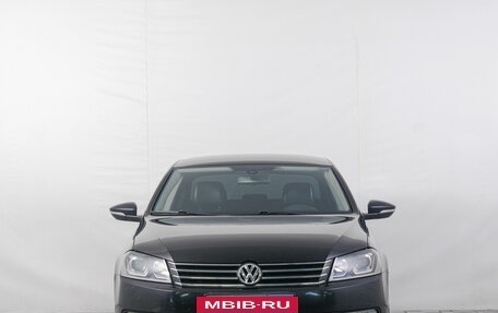 Volkswagen Passat B7, 2013 год, 999 000 рублей, 2 фотография