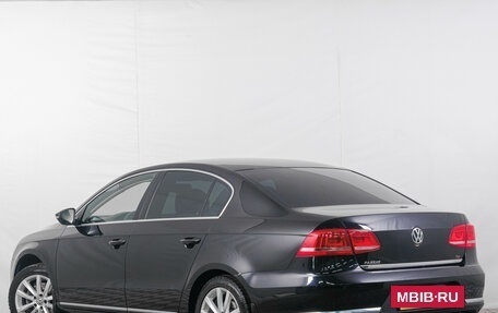 Volkswagen Passat B7, 2013 год, 999 000 рублей, 5 фотография