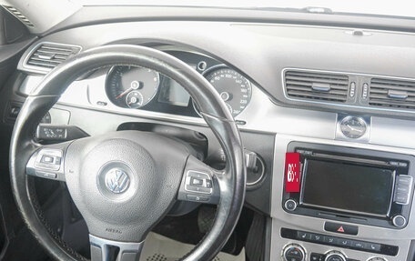 Volkswagen Passat B7, 2013 год, 999 000 рублей, 13 фотография